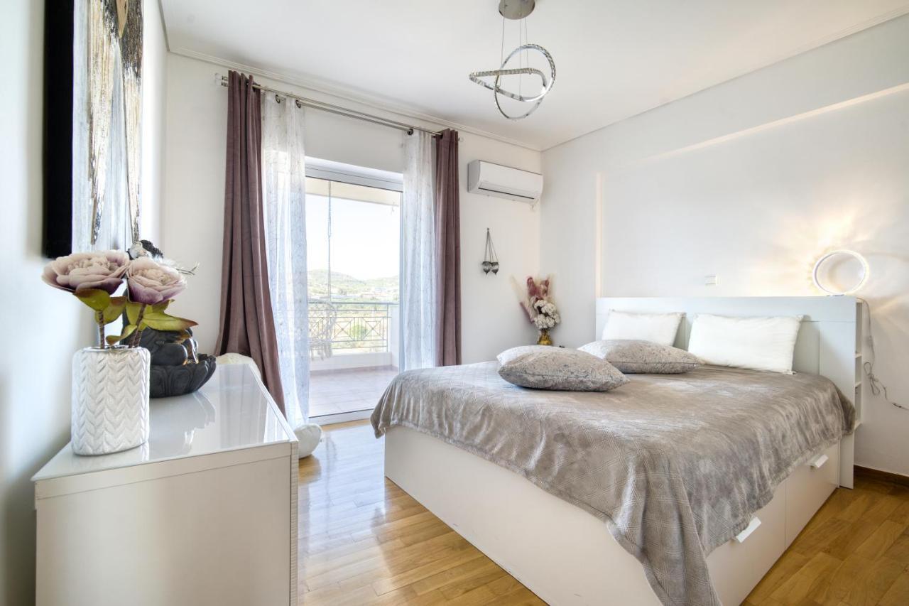 Sea & Mountain Apartment Close To Port And City Lavrion Bagian luar foto