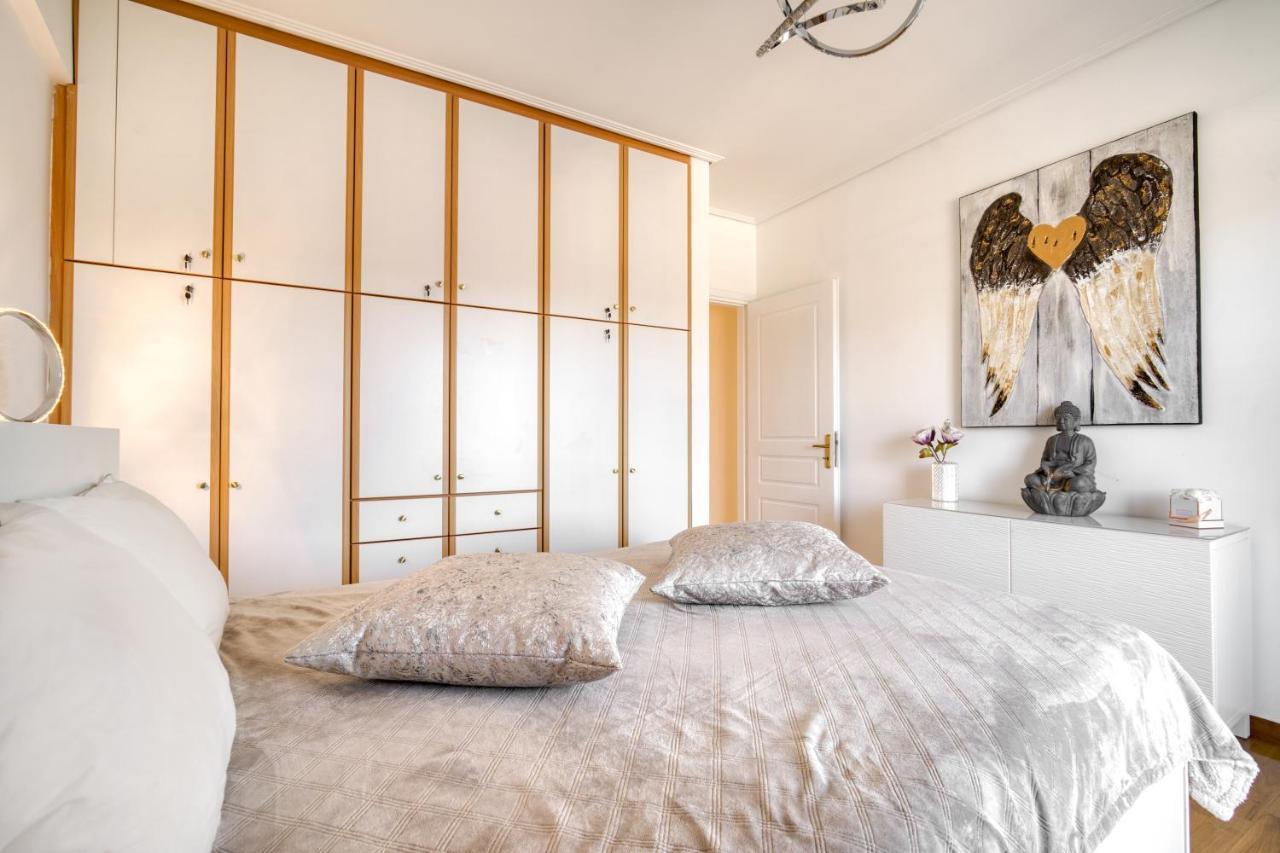 Sea & Mountain Apartment Close To Port And City Lavrion Bagian luar foto