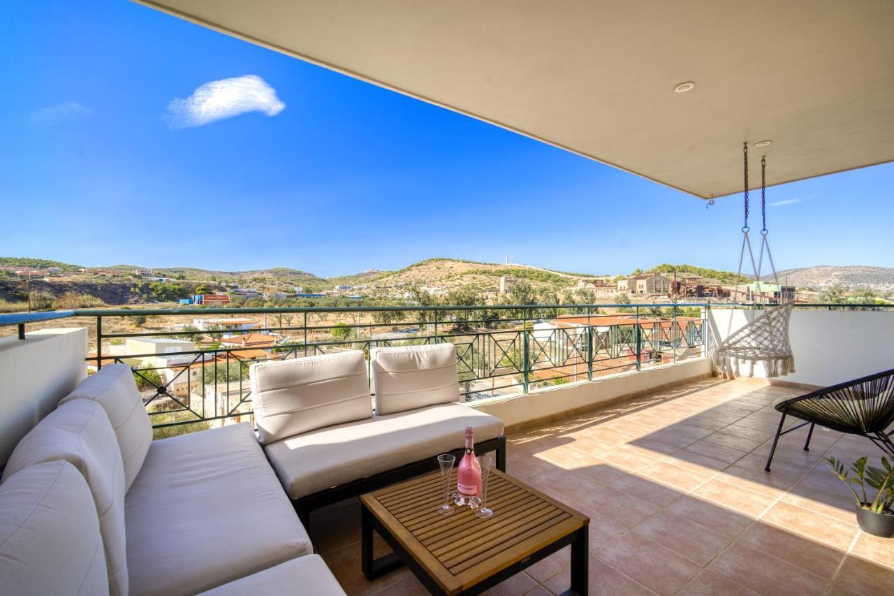Sea & Mountain Apartment Close To Port And City Lavrion Bagian luar foto