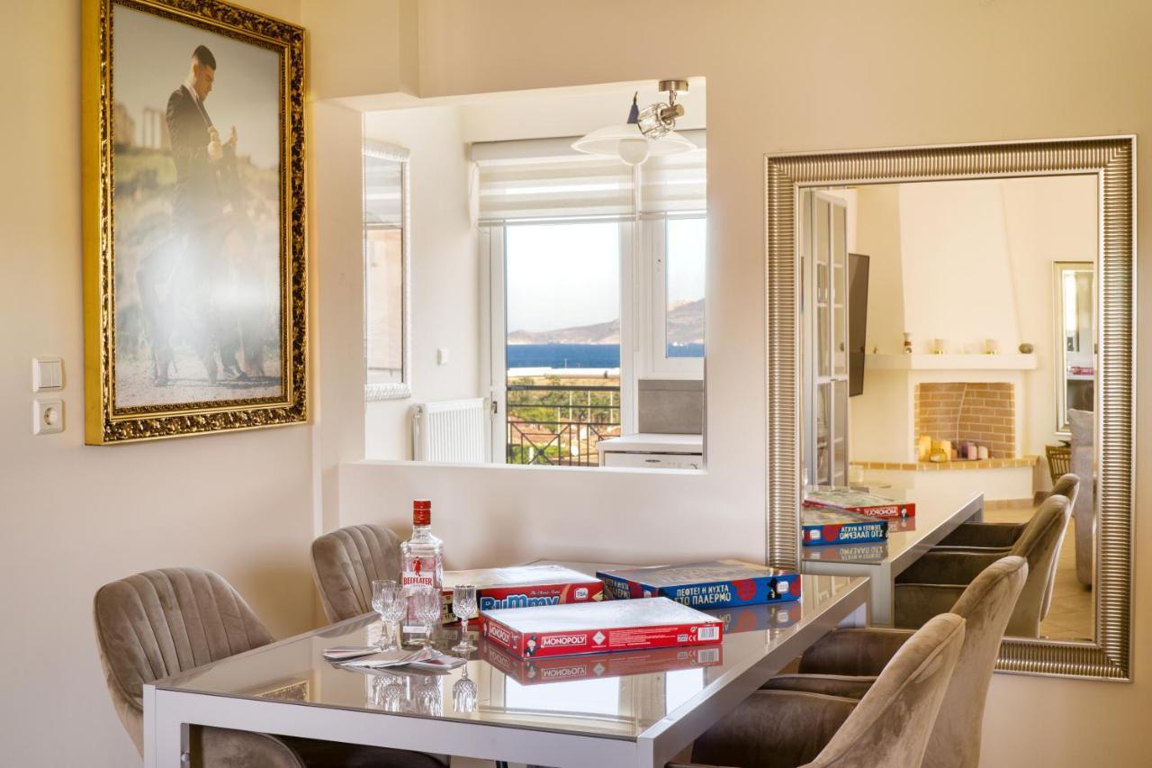 Sea & Mountain Apartment Close To Port And City Lavrion Bagian luar foto